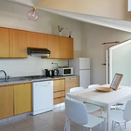 Dainese Apartments, Casa Ester *