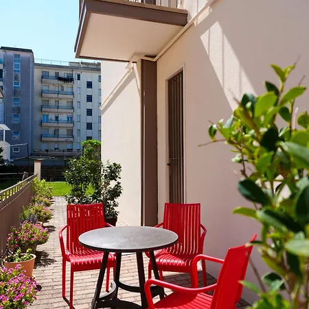 דירה Dainese Apartments, Casa Ester *