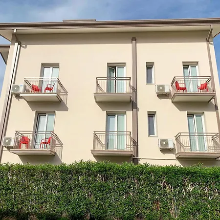 Dainese Apartments, Casa Ester Apartament Lido di Jesolo