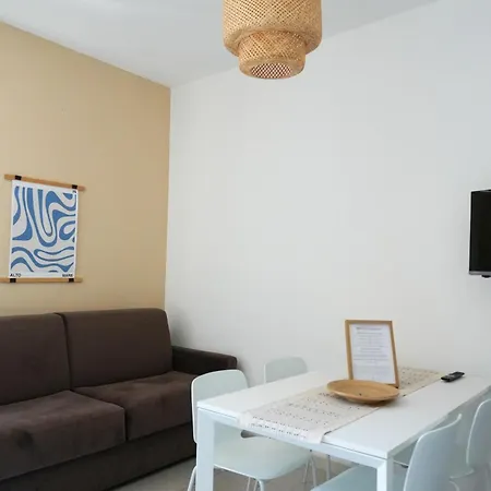 Dainese Apartments, Casa Ester * לידו די ג'סולו