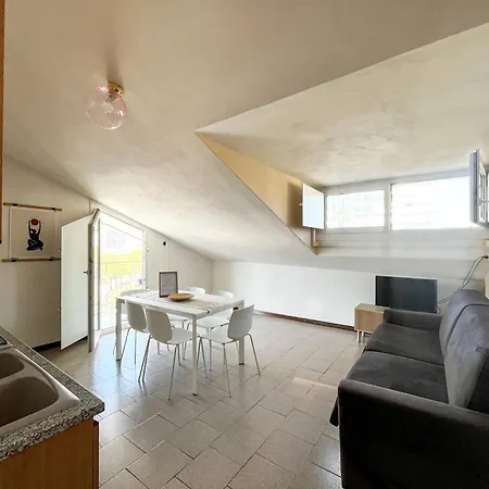 דירה Dainese Apartments, Casa Ester *